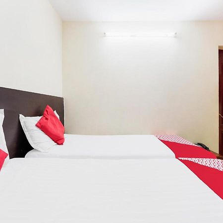 Spot On Hotel Supriya Vijayawada Exterior photo