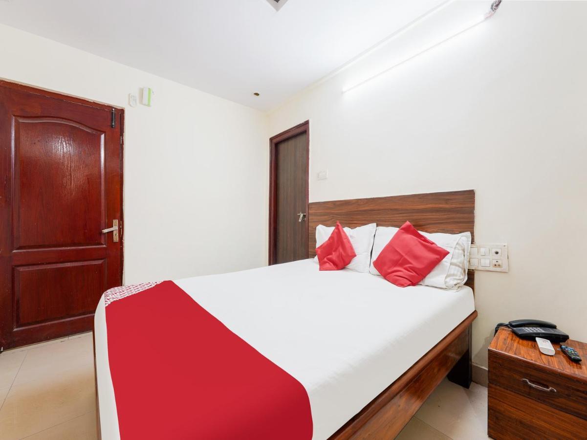 Spot On Hotel Supriya Vijayawada Exterior photo
