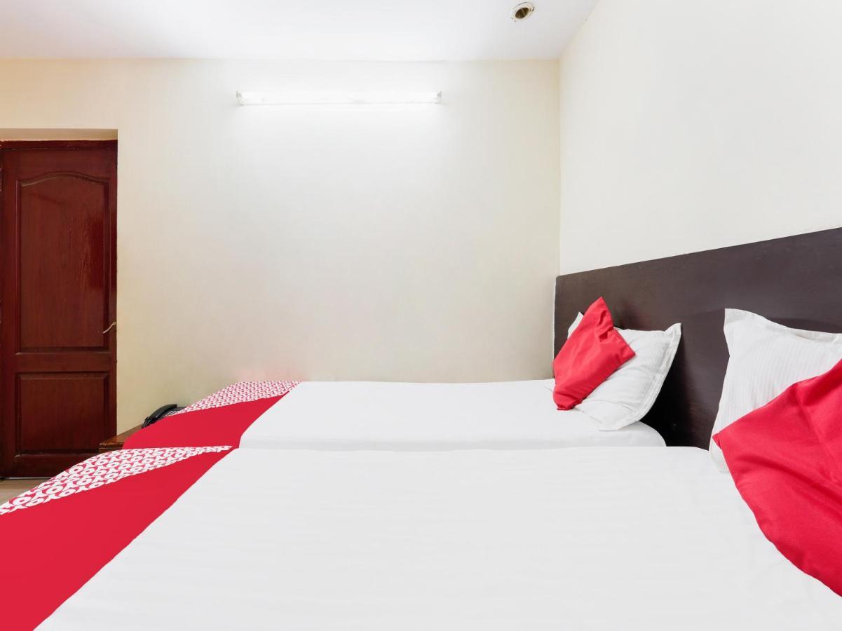 Spot On Hotel Supriya Vijayawada Exterior photo