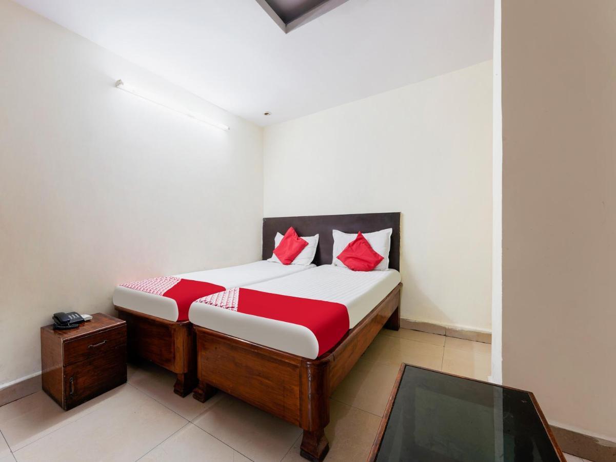 Spot On Hotel Supriya Vijayawada Exterior photo